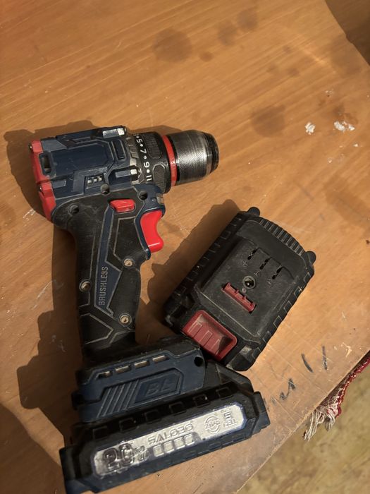 Продам шуруповерт