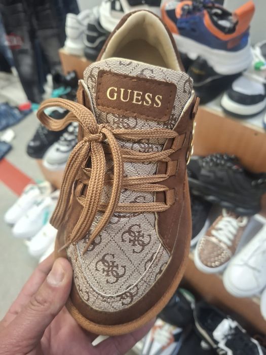 Adidasi Guess calitate premium