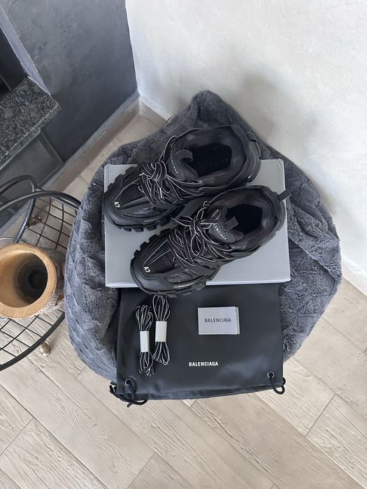 Balenciaga Track Black