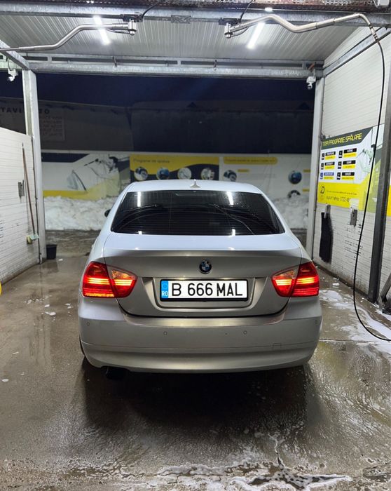 BMW E90 2008 2.0d