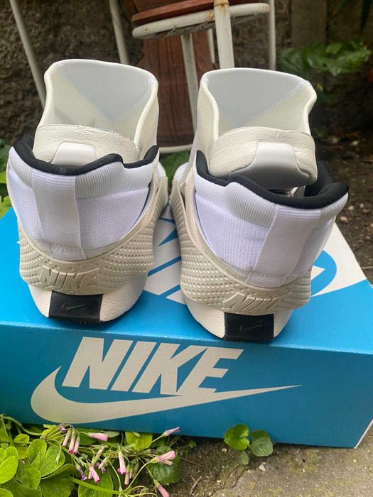 Nike бели маратонки Найк