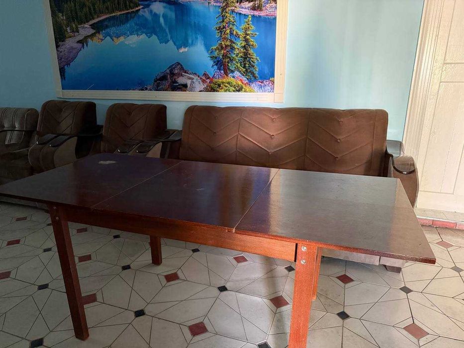 Продам стол раздвижной пользовались сами