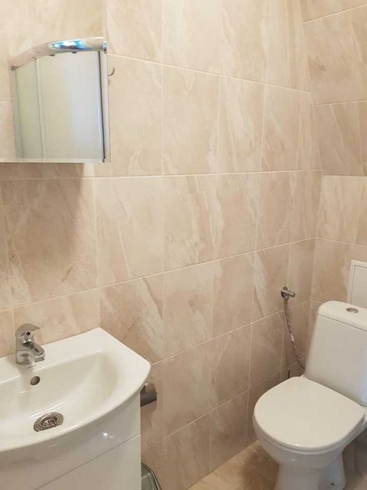 Дава се под наем Двустаен апартамент в Бургас, Център - 60 кв.м за 153 € - Снимка #14