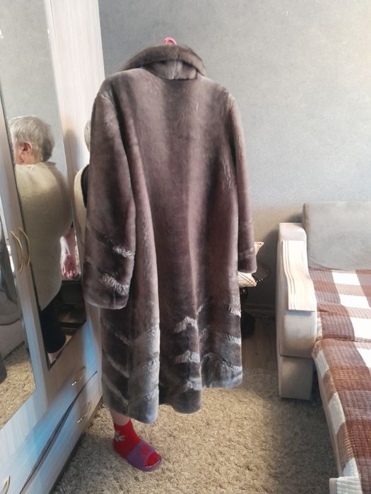 Шуба цигейка , воротник норка