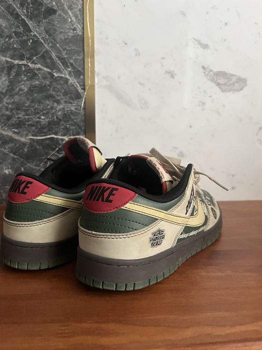 Nike dunk SB Low ,,Stussy”