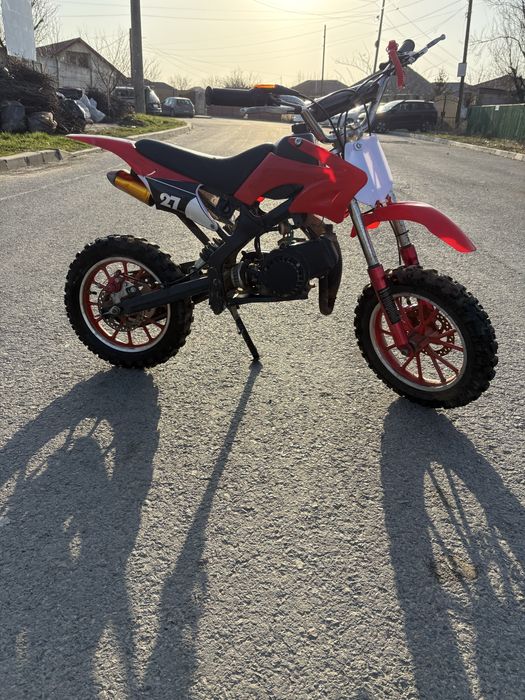 Pocket bike  rosu cu alb