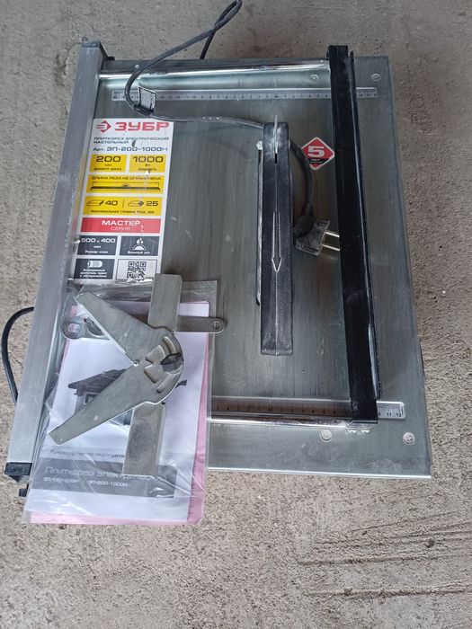 Плиткорез электрический