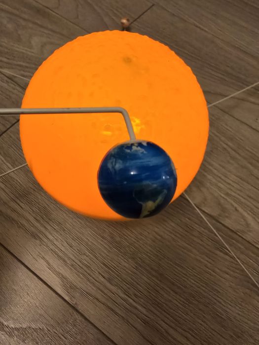 Lampa de veghe sistem solar luminos