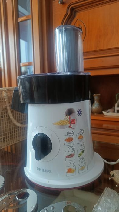 Vând razatoare Philips HR1388/80 utilizată