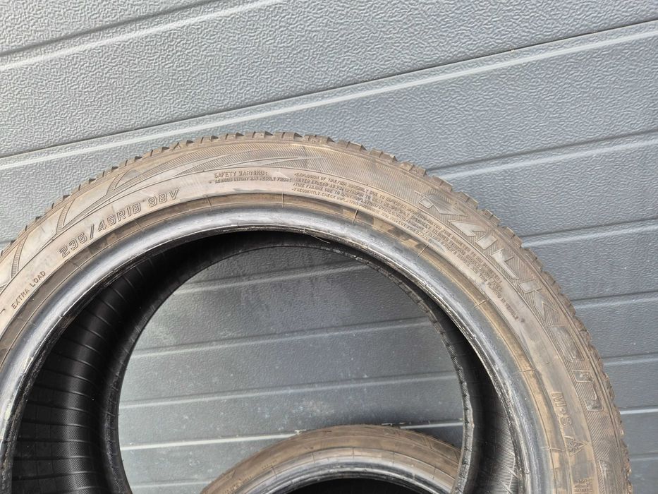 4 Anvelope de IARNA - 235/45/18 - FALKEN - Stare Foarte BUNA DOT 2021