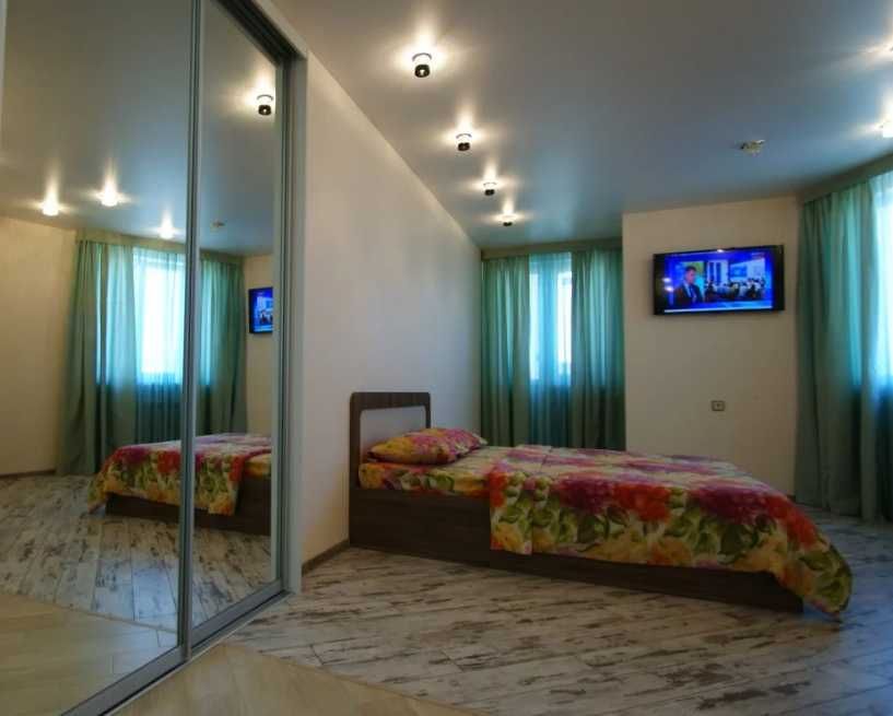 Дава се под наем Едностаен апартамент в Пловдив, Тракия - 50 кв.м за 249.9 € - Снимка #1