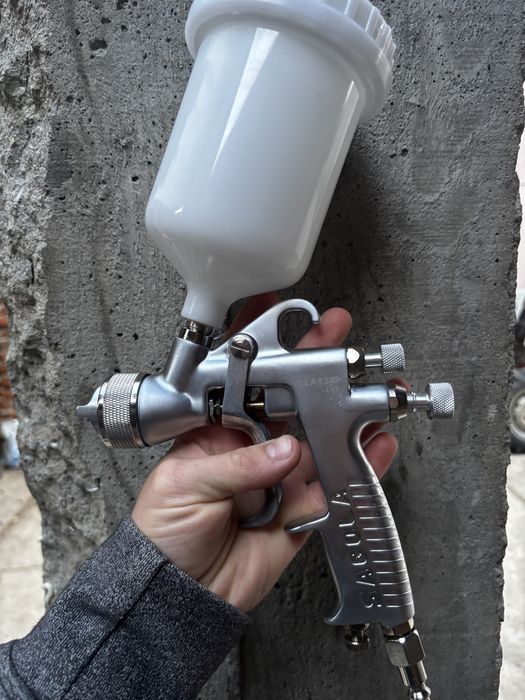 Pistol de vopsit Sagola