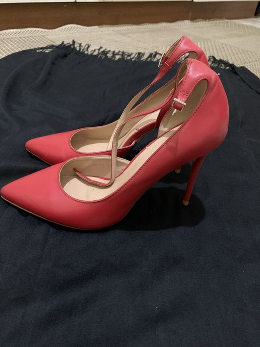 Кожаные босоножки туфельки, фирмы Basconi