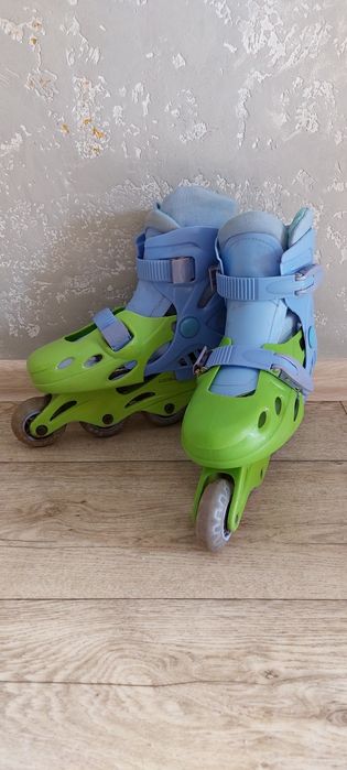 Роликовые коньки