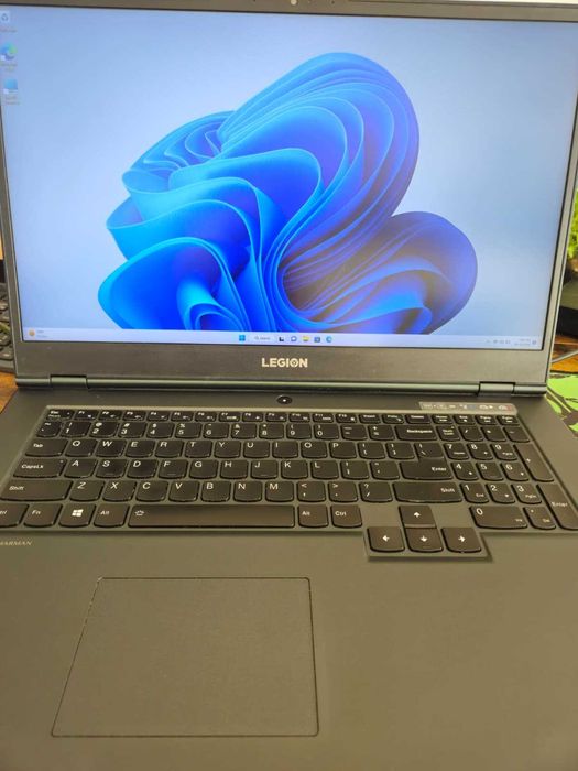 Laptop Gaming Lenovo Legion 5 17ARH05H, AMD Ryzen 7 4800H pana la 4.20 GHz, 17.3", 16GB, 512GB SSD, NVIDIA GeForce GTX 1660 Ti 6GB - stare foarte buna