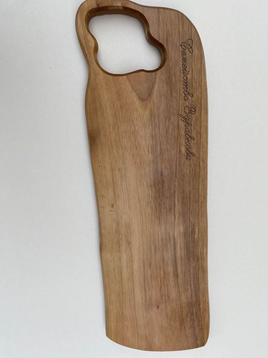 Лазарно гравирани дъски за мезета от орех