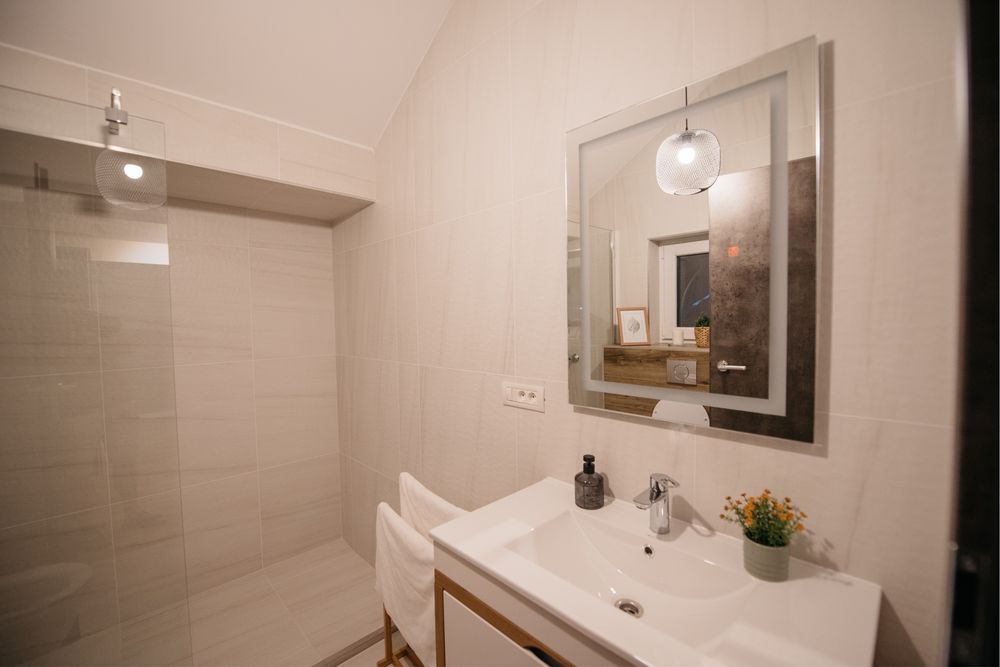 Studio 100m2 in regim hotelier maxim 4 persoane- Dumbravita