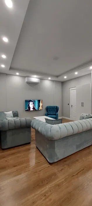 Сдается 3-комн квартира с Дизайнерским ремонтом на Саракульке