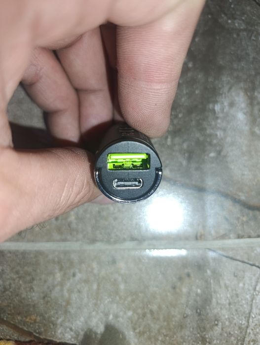 Продам новые зарядники для авто