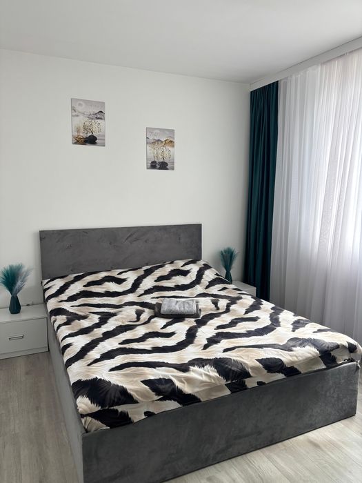 Apartament regim hotelier ( liber)