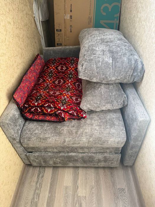 Раскладное кресло (кровать ) в идеальном состоянии!СРОЧНО