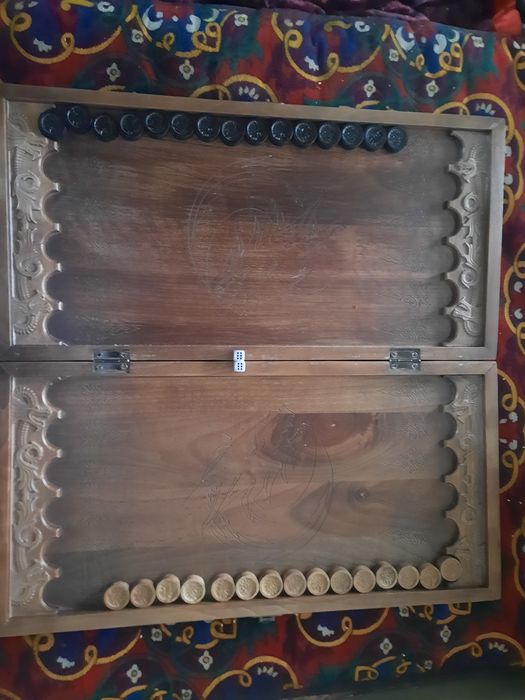 Narda sotiladi dub daraxtidan yasalgan