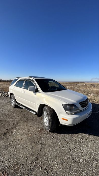 Lexus RX300 Белый жемчуг!