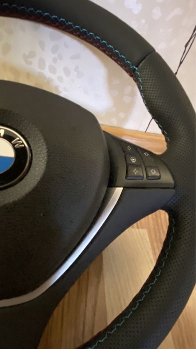 Volan sport cu incalzire reconditionat bmw x5 x6 e70 e71