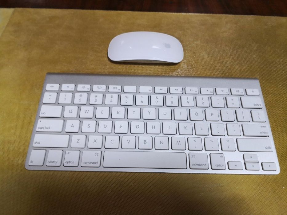 Apple Magic Wireless Bluetooth клавиатура БЕЗ МИШКАТА!!!