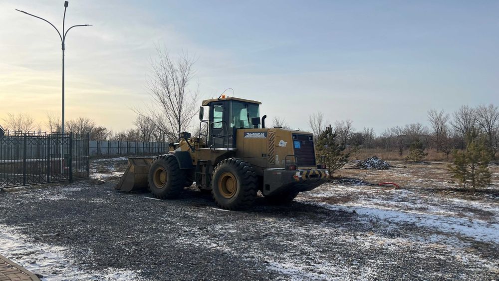 Вывоз снега в Актобе спец техникой