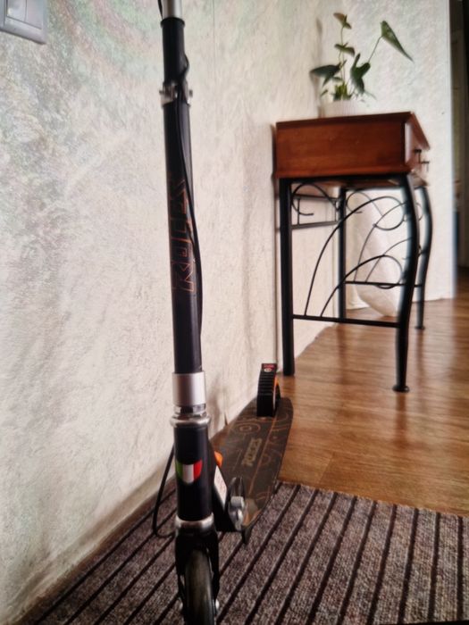 Продам самокат в отличном состоянии