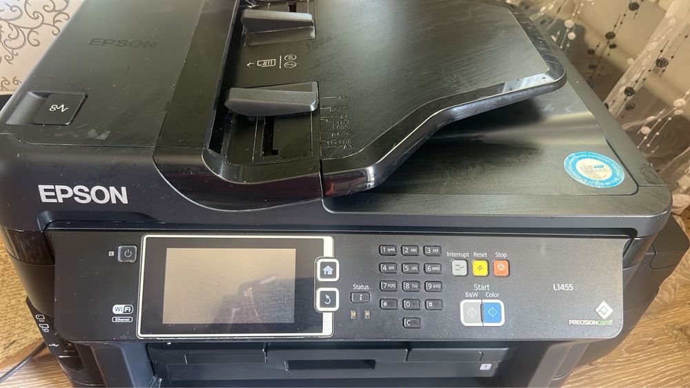 Продам плинтор EPSON работает отлично