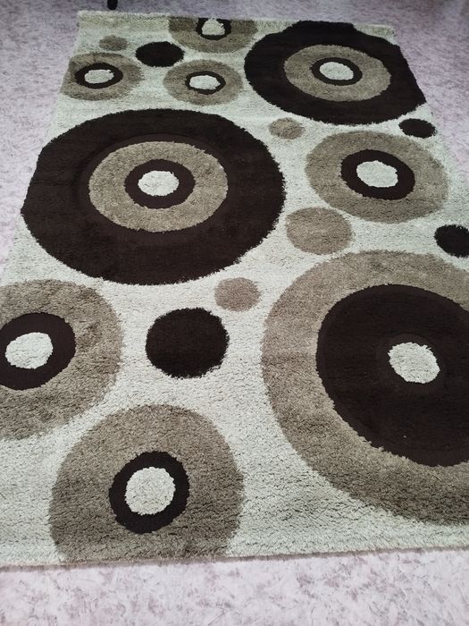 Продам ковер в отличном состоянии