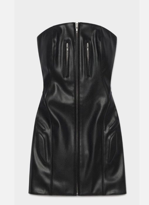 Чисто нова кожена рокля