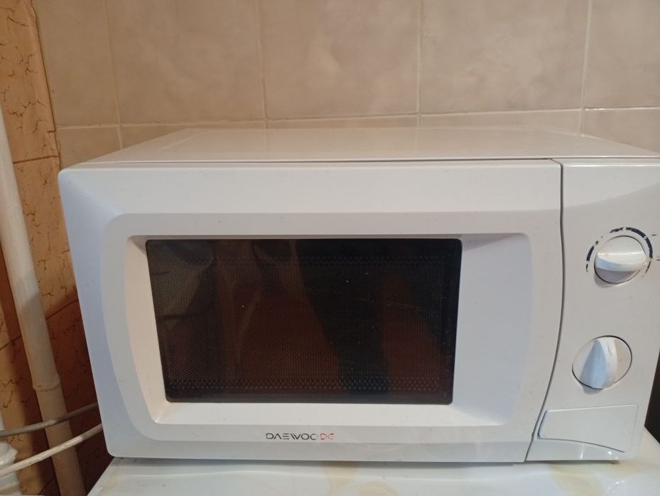 Продам микроволновую  печь  хорошем состоянии