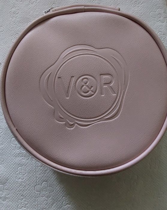 Кутия за бижута  "V & R", Висулка, Несесер