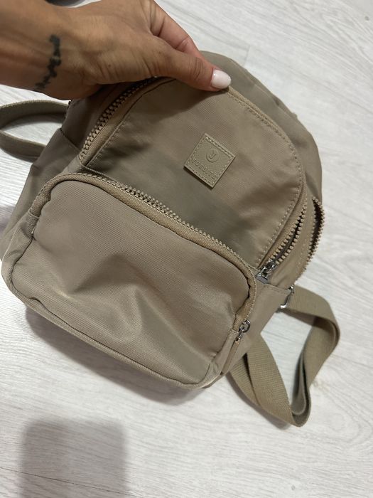 Раница , дамска, водоестойчива