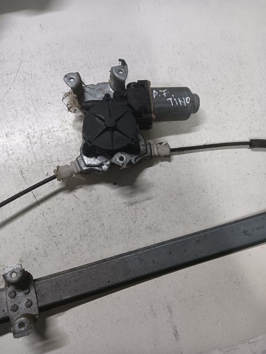 Macara Geam Electric Dreapta Fata Nissan Almera Tino V10 1998 - 2006