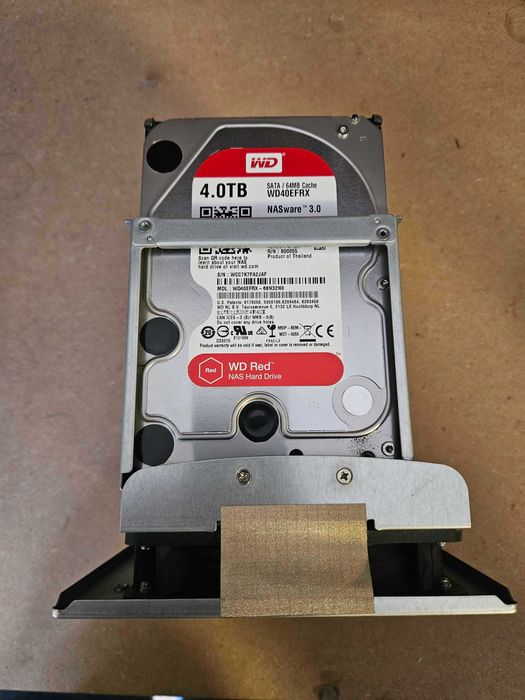 NAS сървър ASUSTOR AS3104T + 4x 4TB WD Red