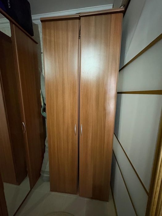 Срочно продаю спальный гарнитур