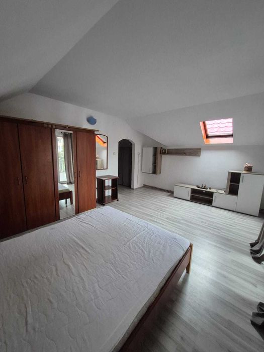 Inchiriez apartament cu 2 camere, Brasov, zona centrala