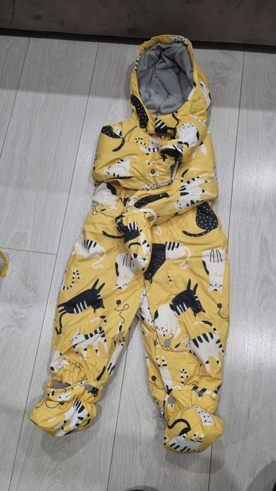 Продам демисезонный комбинезон