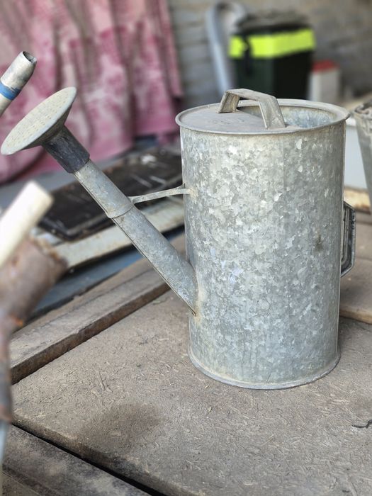 Лейка садовая металлическая