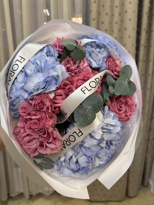 Свежие цветы, наполненные легкостью и теплом