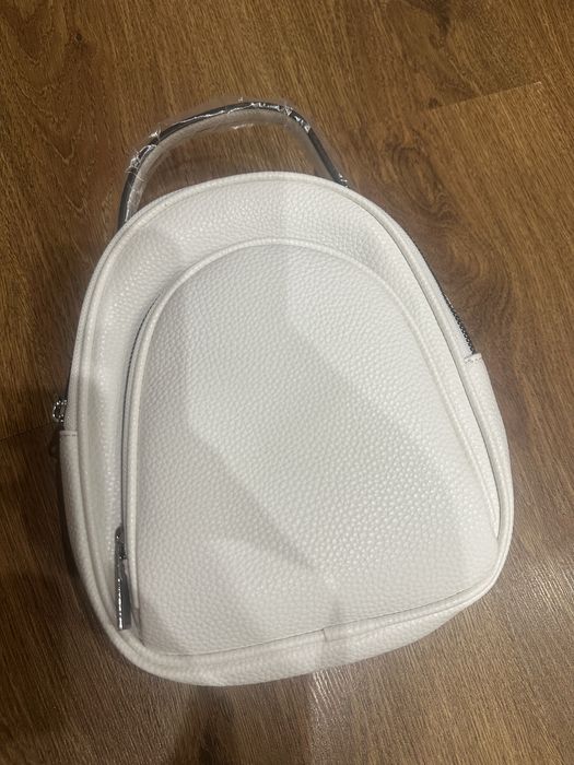 Чанта-Раница, чанти, дамски-НОВИ