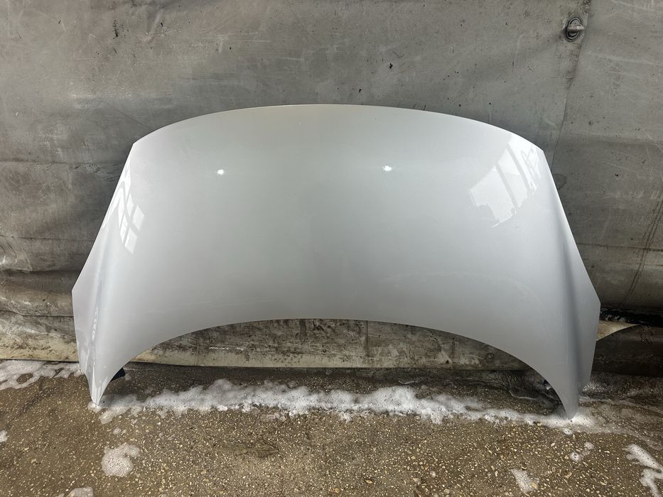 Преден капак за Рено Сценик 3! След 2009г.!