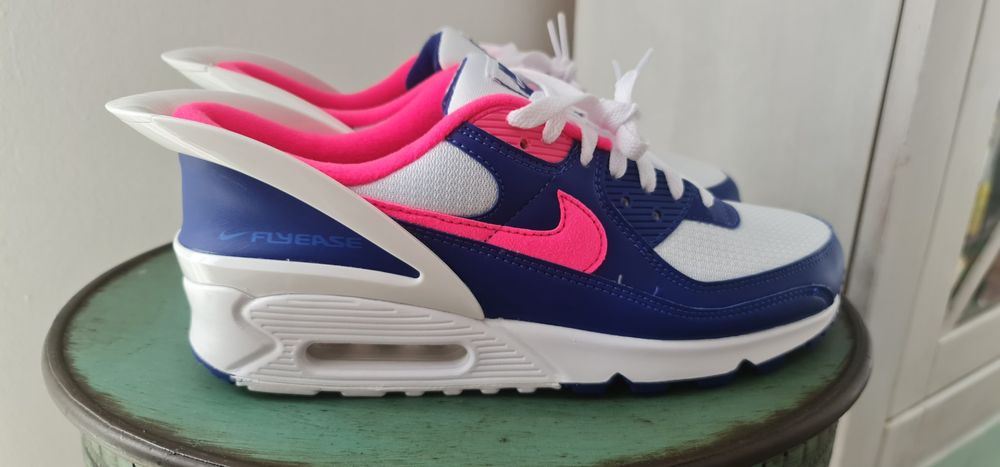 Adidași Nike air Max FlyEase