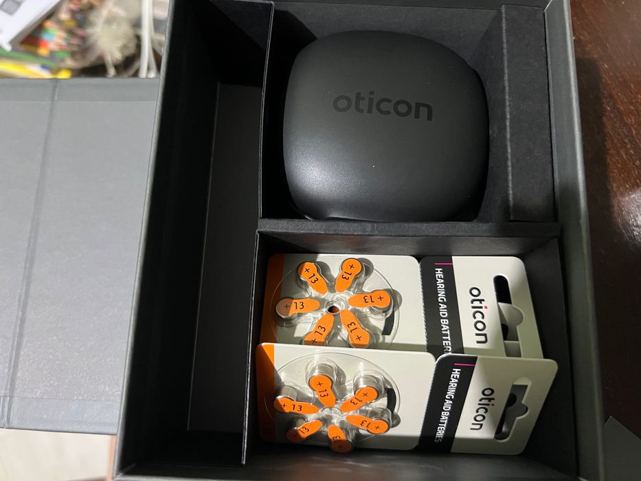 Продавам Слухов апарат OTICON