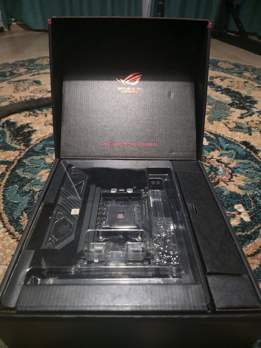 Placa de baza ASUS Crosshair Impact VIII X570 AM4 mini DTX