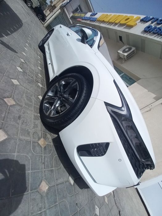 Kia K5 2022 yil korea